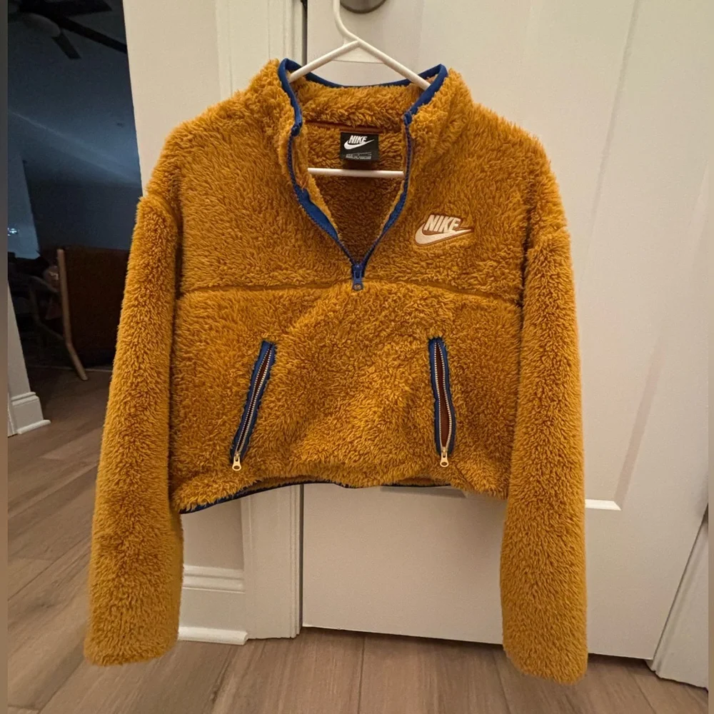 NWOT Nike Sherpa Cropped Quarterzip - Picture 1 of 6